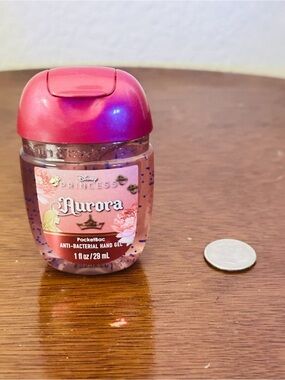 Bath & Body Works Aurora PocketBac Hand Gel - Pink
